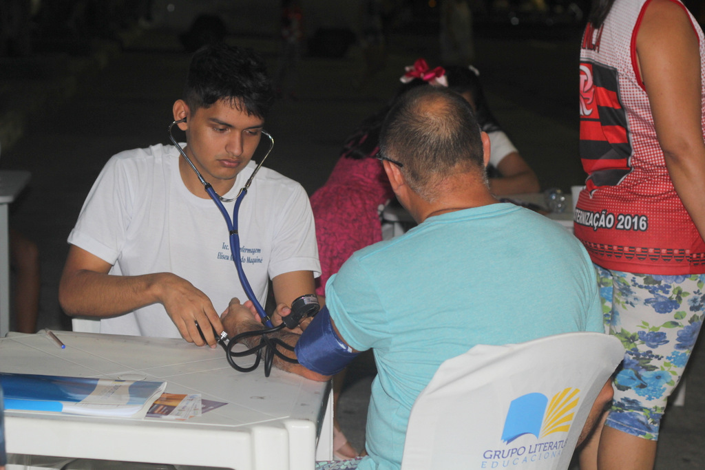 Projeto itinerante oferta serviços e orientação de saúde  gratuita nesta sexta