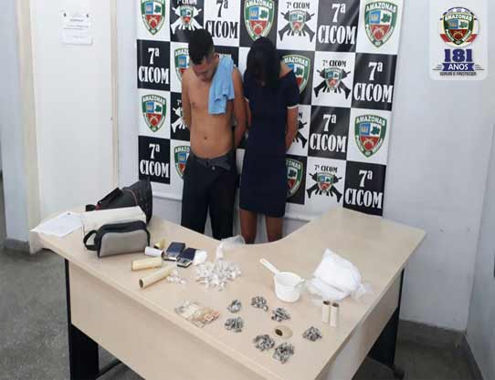 Casal é preso acusado de confeccionar e vender drogas no ninho de amor em Manaus