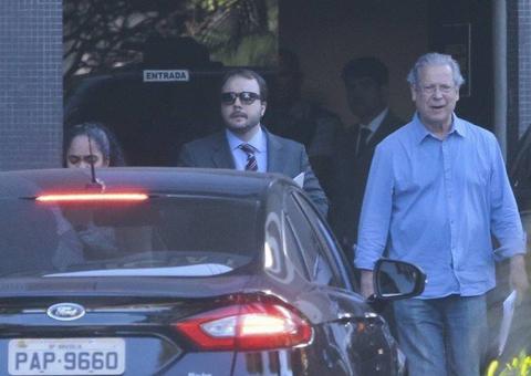 Dirceu tem até as 17h de sexta-feira para se entregar à PF em Brasília