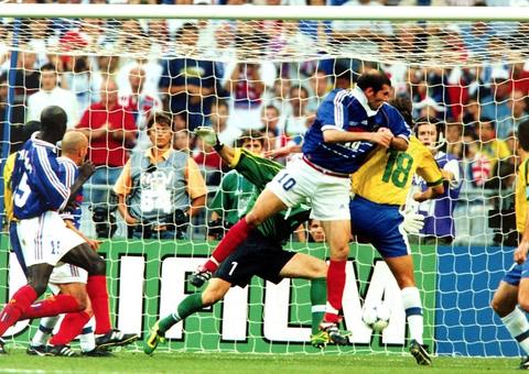 Copa de 98 na França foi manipulada, afirma Michel Platini