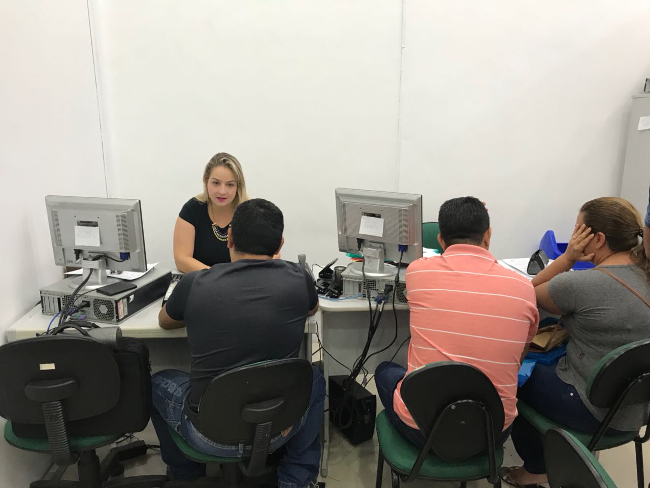 DPE registra 1.200 atendimentos na área de família em ação no shopping de Manaus