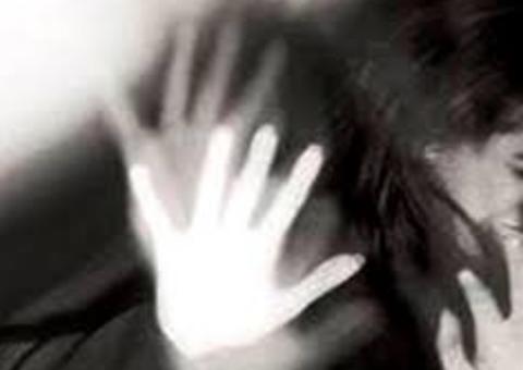 Grávida denuncia que levou dois tapas no rosto de um médico após gritar de dor