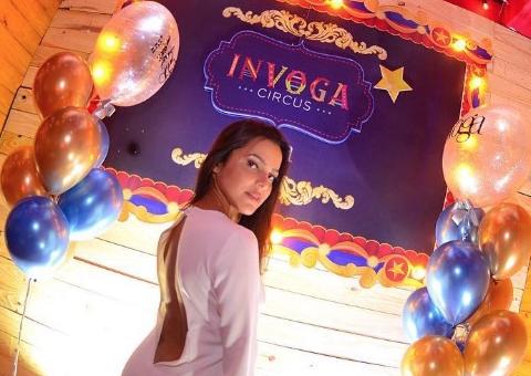 Ex-BBB Emilly sai em revista e diz que realizou sonho: 'eu brilho muito e isso incomoda'