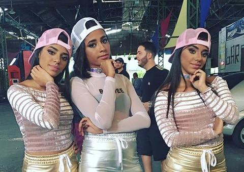 MC Loma & Gêmeas Lacração fazem show em Manaus