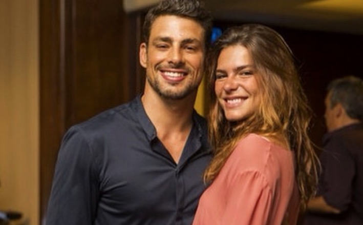 Cauã Reymond comemora 38 anos e recebe declaração de namorada