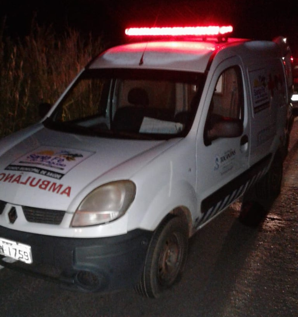 Jovem é executado com 10 tiros após ambulância ser interceptada por criminosos