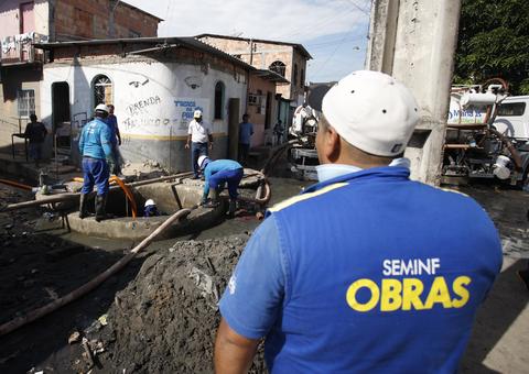 Inscrições para processo seletivo começa nesta segunda com multidão na porta da Seminf