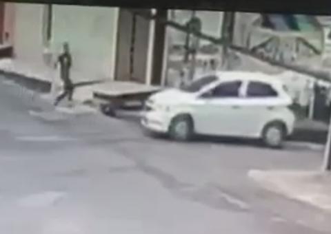 Divulgado vídeo do assassinato de advogado Armando Freitas em Manaus