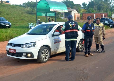 Arsam notifica mais de 20 veículos irregulares durante operação no Amazonas 
