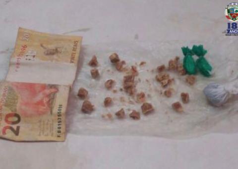 Homem é preso em flagrante vendendo drogas perto de igreja no Amazonas