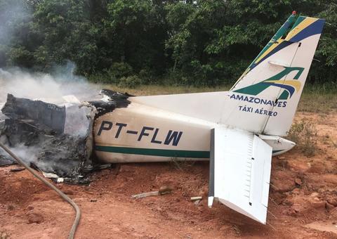 Veja fotos do acidente de avião próximo a Torquato Tapajós em Manaus