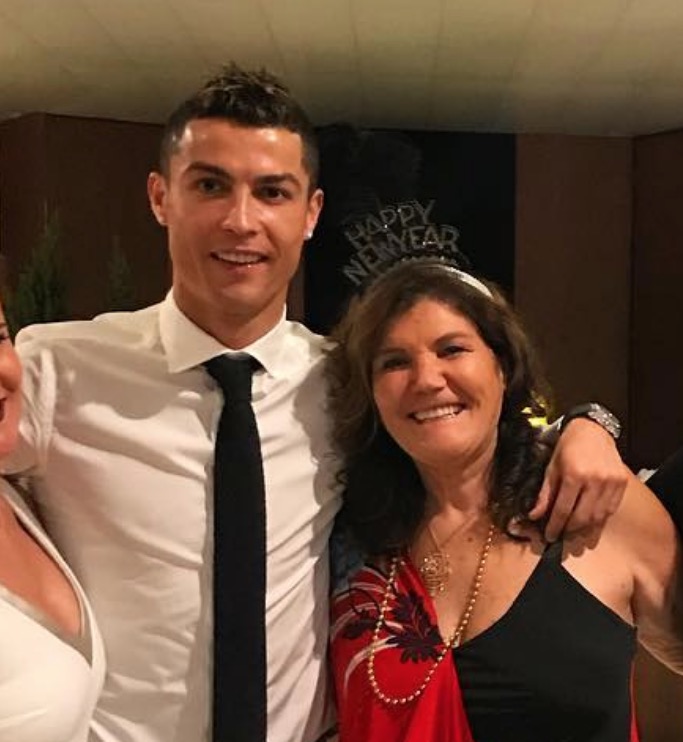 'Tentei abortar quando estava grávida do Cristiano Ronaldo', diz dona Dolores