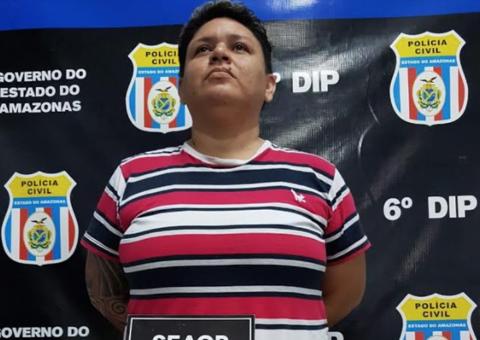 Mulher é presa por suspeita de tráfico com drogas nas partes íntimas em Manaus