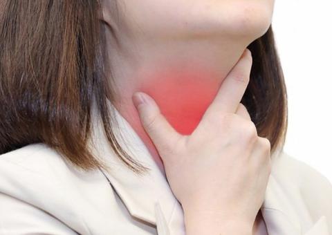 Garganta inflamada pode indicar doenças cardíacas. Entenda