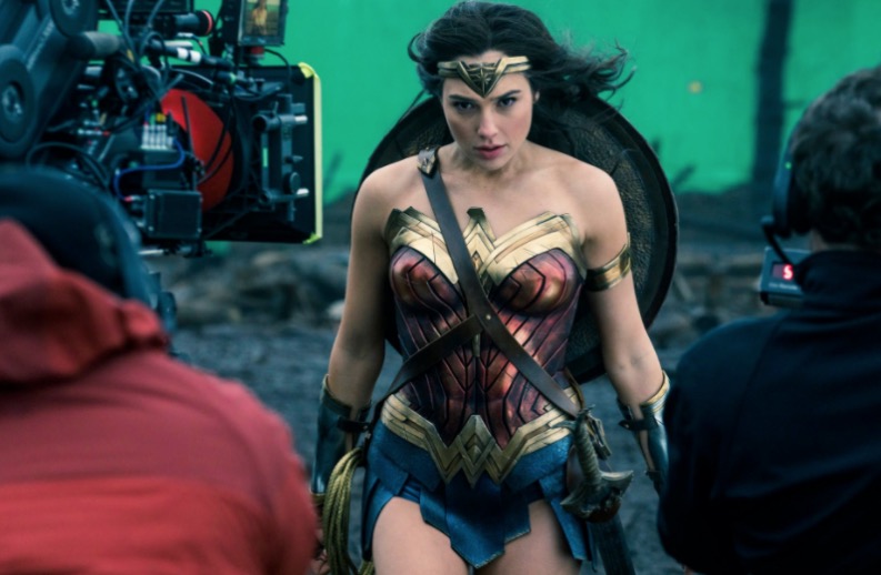 Mulher-Maravilha ganhará novo uniforme em continuação