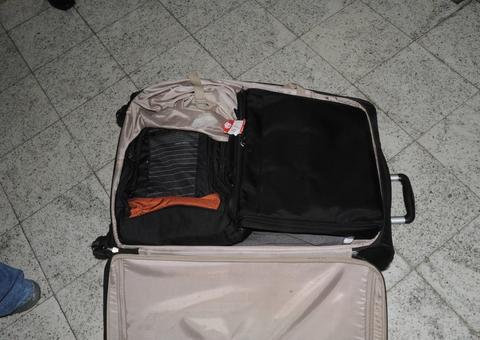 PF prende idoso em avião com 2 kg de cocaína  