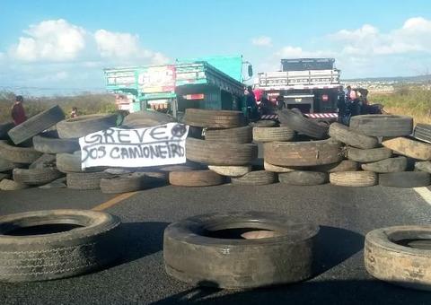Rodada do Brasileirão ameaçada pela greve dos caminhoneiros 