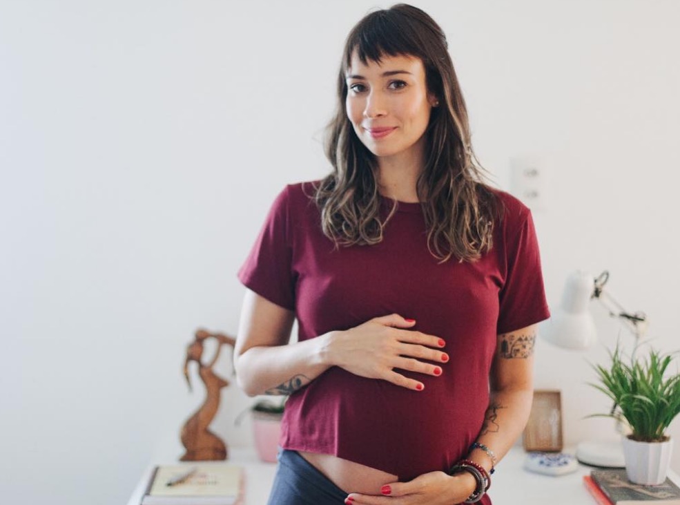 Ex-apresentadora da TV Globinho dá à luz a gêmeos prematuros