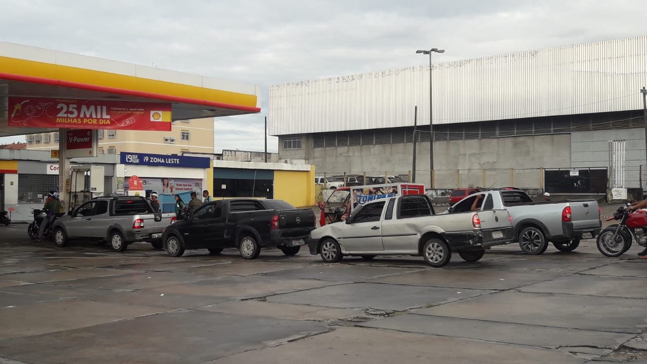 Corrida pelo ‘ouro’ da gasolina continua nos postos de Manaus
