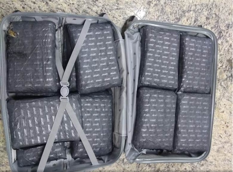 Em aeroporto, três são presos tentando sair de Manaus com 40kg de drogas 