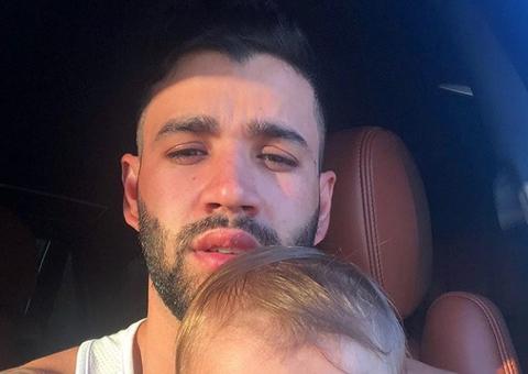 Beleza de filho de Gusttavo Lima e Andressa Suita rouba a cena em foto