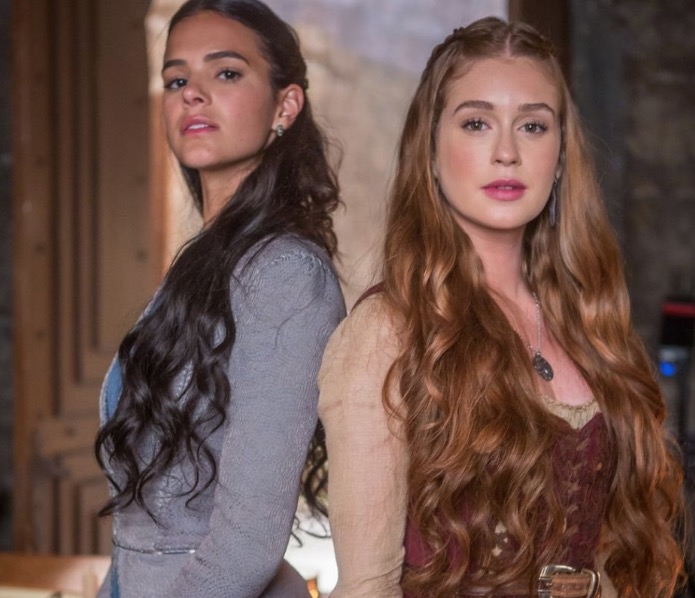  Marina Ruy Barbosa fala sobre briga com Bruna Marquezine: 'uma pancadaria'