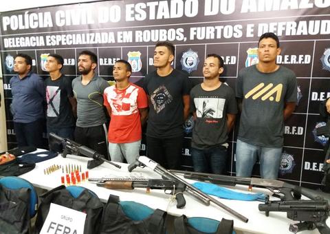 Grupo preso com fuzil e escopeta antes de assalto a carro forte iria matar seguranças em Manaus