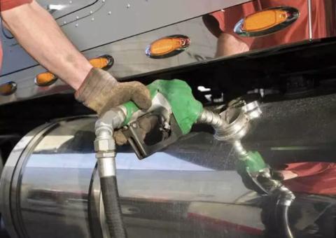 Preço do diesel sobe na bomba mesmo com paralisação de caminhoneiros