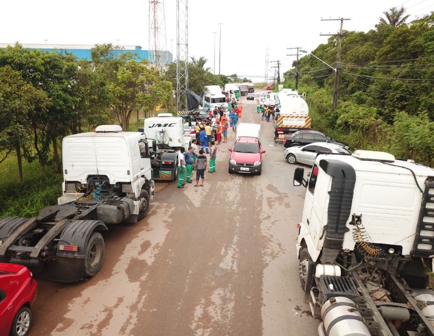 Governo publica medidas, e sindicatos de caminhoneiros recomendam fim da greve