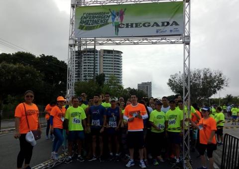 I Caminhada da Enfermagem reúne público de 2.000 pessoas na Ponta Negra