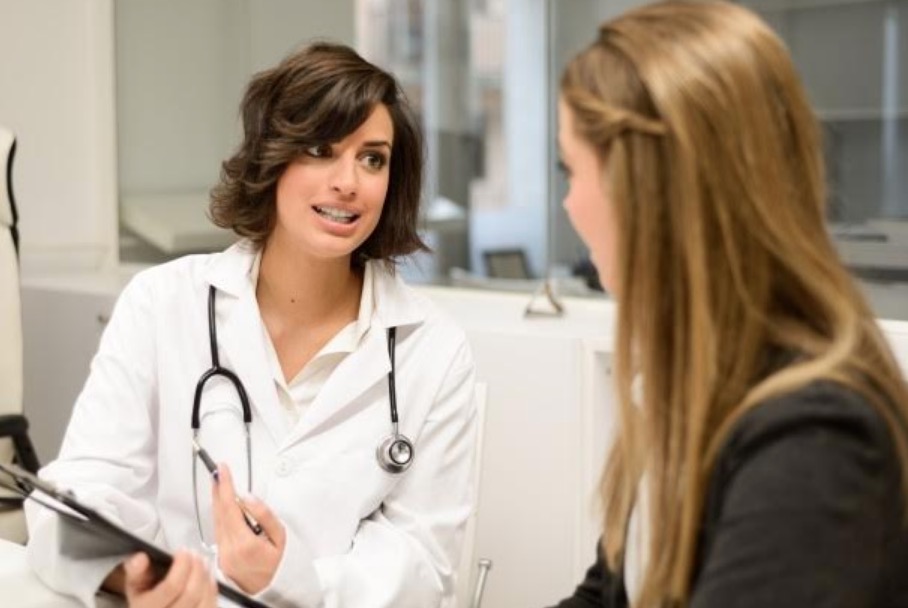 Cuidados com saúde da mulher vão além de exames ginecológicas