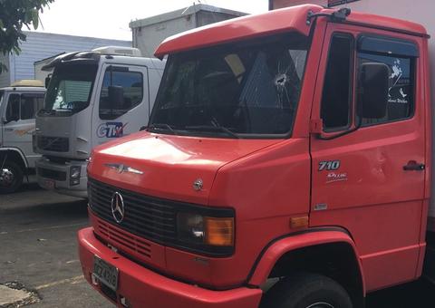 Caminhoneiro é atingido com tiro na cabeça ao furar bloqueio em rodovia