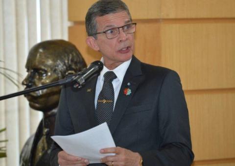 Ministro da Defesa reconhece que não há prazo para greve terminar 