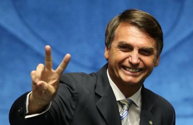 Antes de apoiar greve, Bolsonaro apresentou projeto que criminaliza interdição de vias