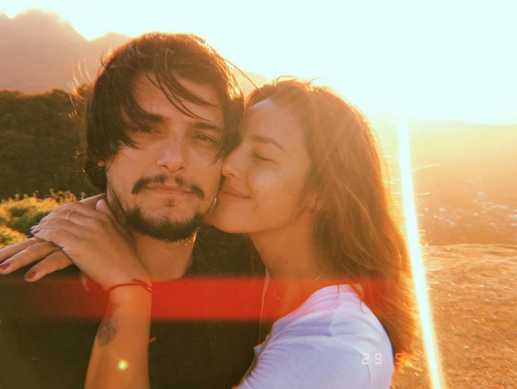  Bruno Gissoni e Yanna Lavigne se declaram após casamento surpresa