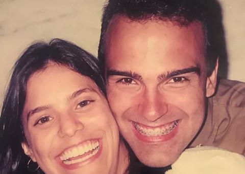 Tadeu Schmidt comemora 20 anos de casado e se declara