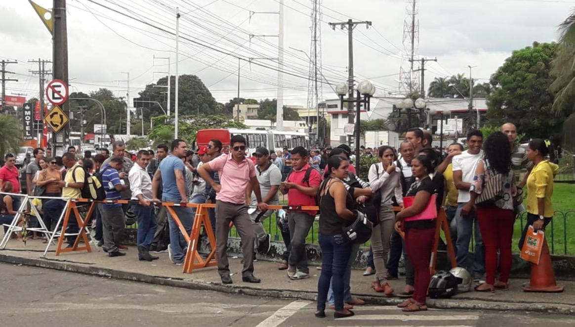 Sinetram divulga vagas de emprego e sindicato dos rodoviários diz que é farsa para conter greve
