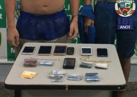 Dupla suspeita de assaltar ônibus é presa em Manaus 