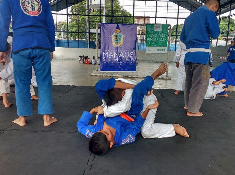 Prefeitura oferece aulas de jiu-jitsu na Minivila Olímpica do Coroado