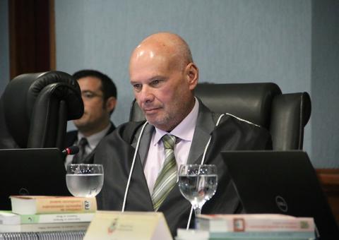 Ex-prefeito de Parintins terá de devolver mais de R$ 5 milhões aos cofres públicos 