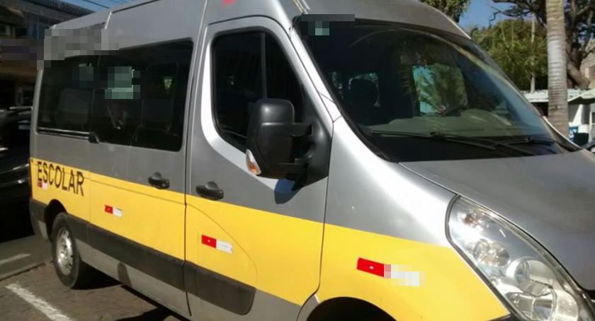 Motorista de van escolar estupra menina de 4 anos antes de deixar em casa