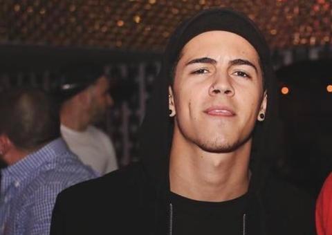 Biel aparece fumando maconha após ter audiência com Duda Castro adiada