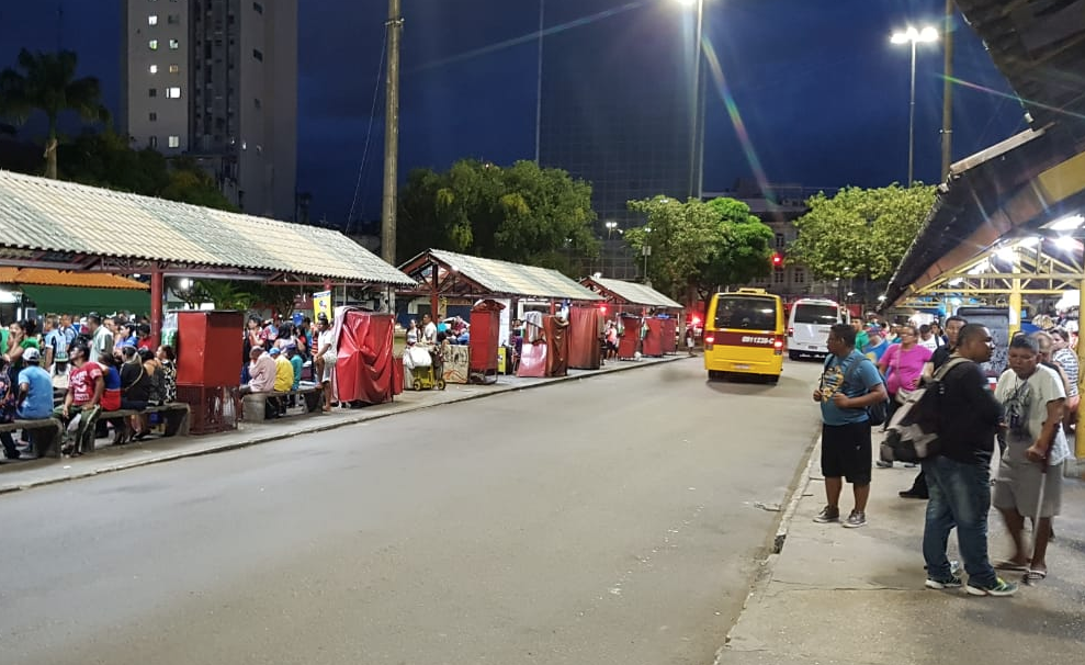 Prefeitura autoriza alternativos a circularem até o Centro por falta de ônibus em Manaus 