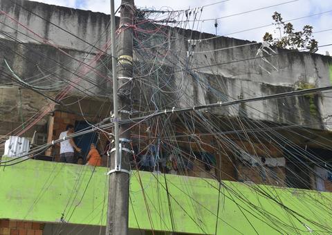 Governo determina instalação de equipe para avaliar situação de prédio abandonado em Manaus