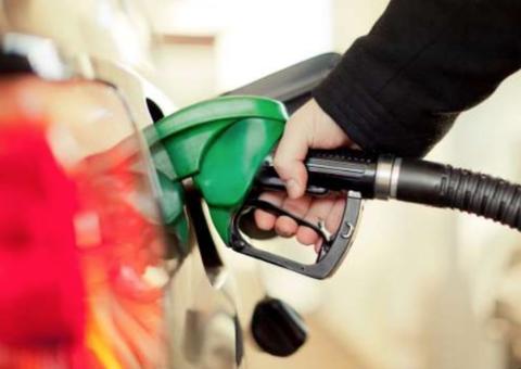 Petrobras baixa preço do diesel em mais R$ 0,07 nas refinarias 