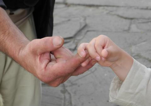 Idoso é preso suspeito de estuprar menino de 4 anos 