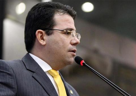 Em nota, presidente da Câmara Municipal não descarta a criação de CPI dos rodoviários