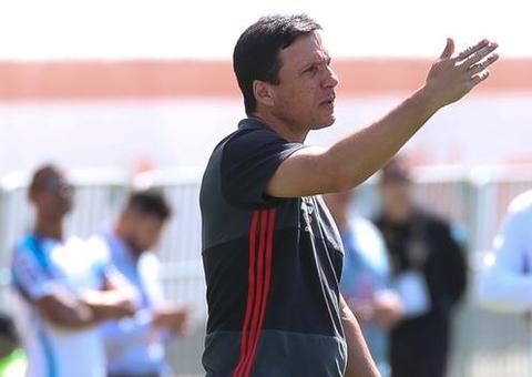 Zé Ricardo pede demissão no Vasco após time sofrer derrota