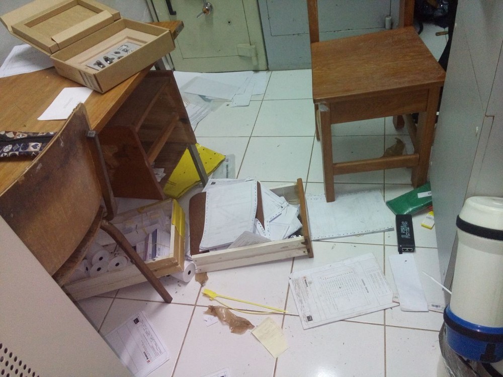 Grupo furta cofre de agência bancária no Amazonas 