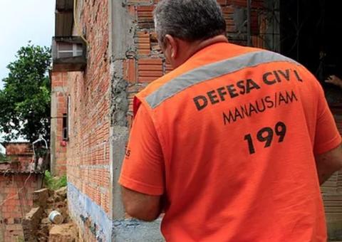 Em Manaus, casa desabam durante temporal na madrugada